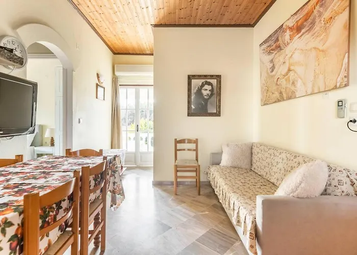 Appartamento With Private Access To The *