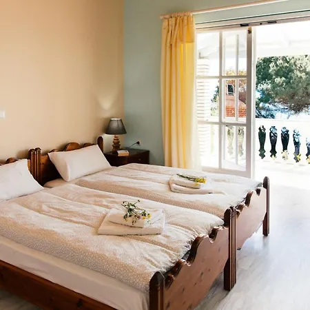 Apartment With Private Access To The Agios Matthaios (Corfu)