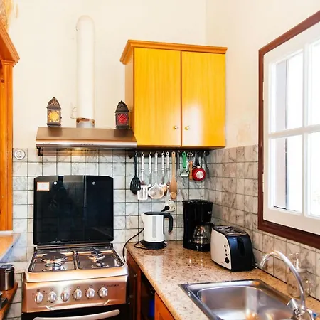 Apartment With Private Access To The