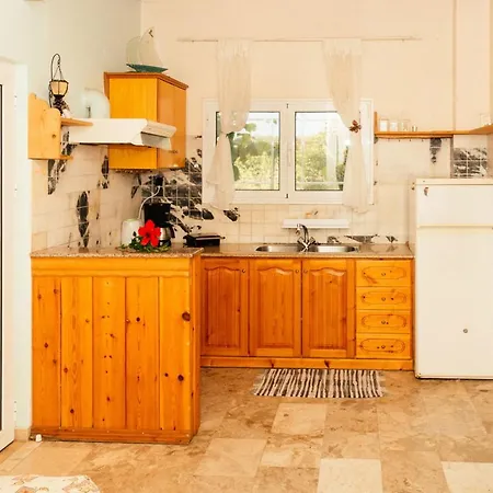 Διαμέρισμα With Private Access To The *