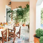 Apartmán With Private Access To The Ágios Matthaíos