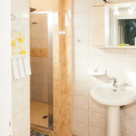 Apartamento With Private Access To The Ágios Matthaíos