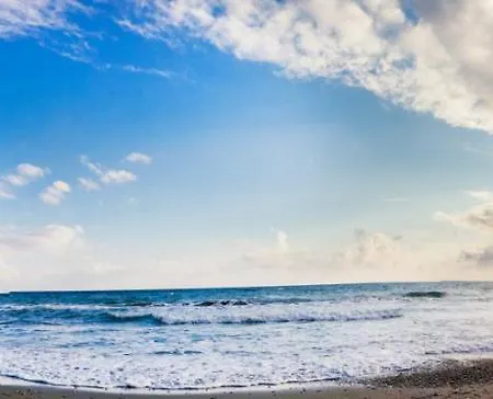 Appartement With Private Access To The Ágios Matthaíos