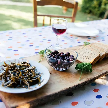 Appartement With Private Access To The Ágios Matthaíos